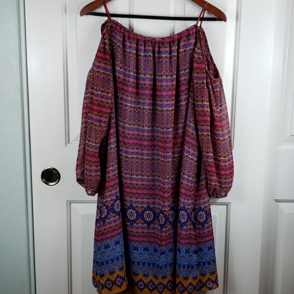 Tacera Dresses & Skirts - Tacera• large shift dress cold shoulder boho